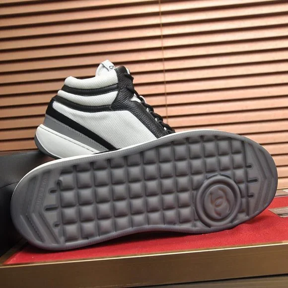 Chanel white sneakers - Picture 5 of 7